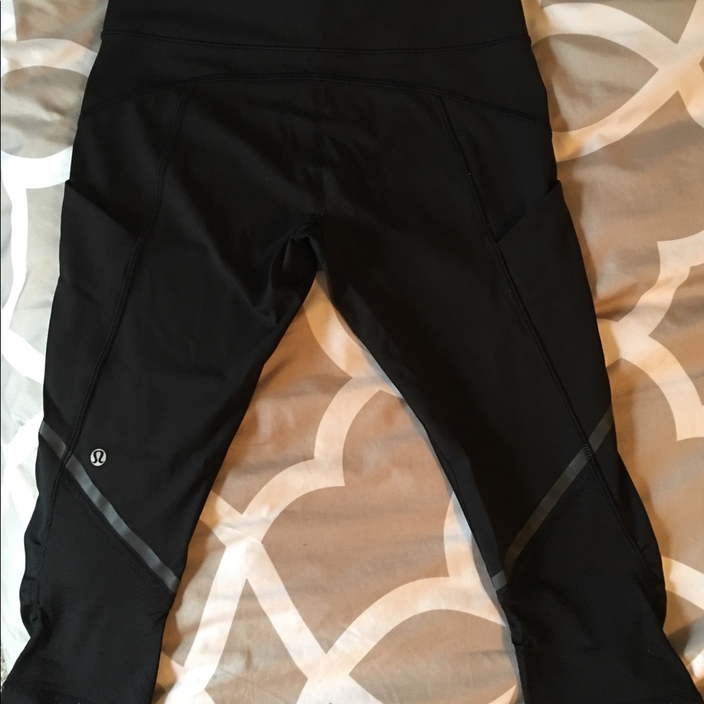 Lululemon running crop